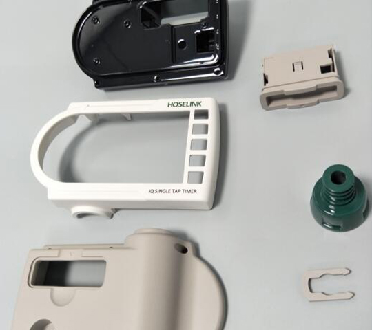 プラスチック射出成形