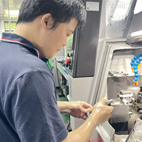 3プロダクションと製造